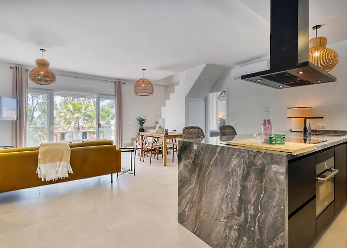 Penthouse Amaryllis - Dakterras & Private Pool * Estepona