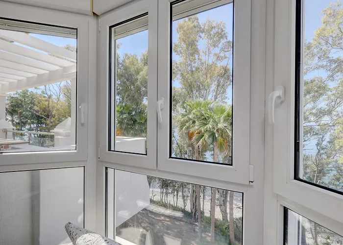 Penthouse Amaryllis - Dakterras & Private Pool Apartment Estepona