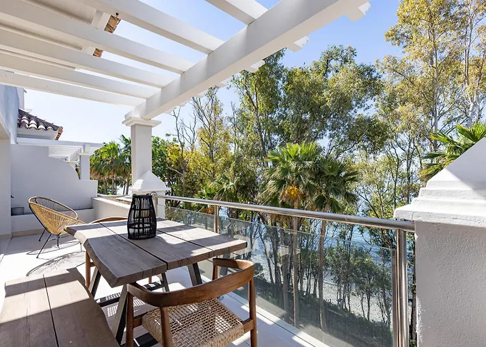 Penthouse Amaryllis - Dakterras & Private Pool Apartment Estepona