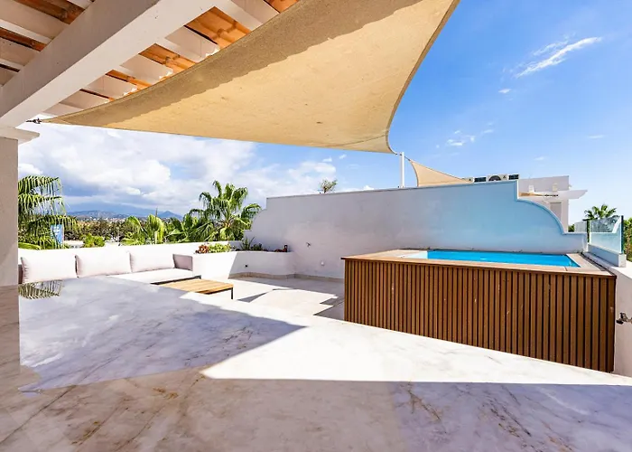 Apartment Penthouse Amaryllis - Dakterras & Private Pool *