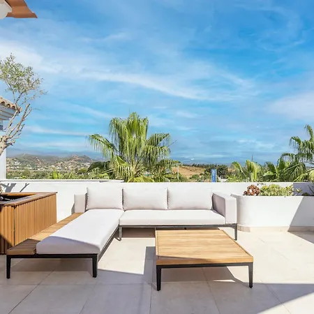 Penthouse Amaryllis - Dakterras & Private Pool * Estepona