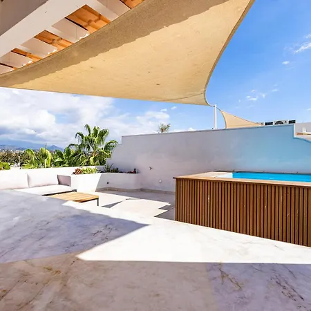 Apartmán Penthouse Amaryllis - Dakterras & Private Pool *